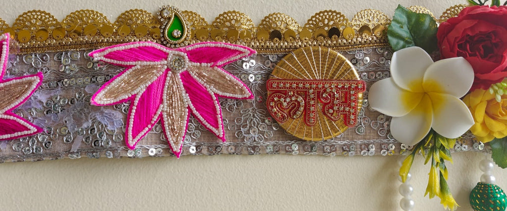 Toran/ Bandhanwar with Golden Ganesh and Shubh-Labh