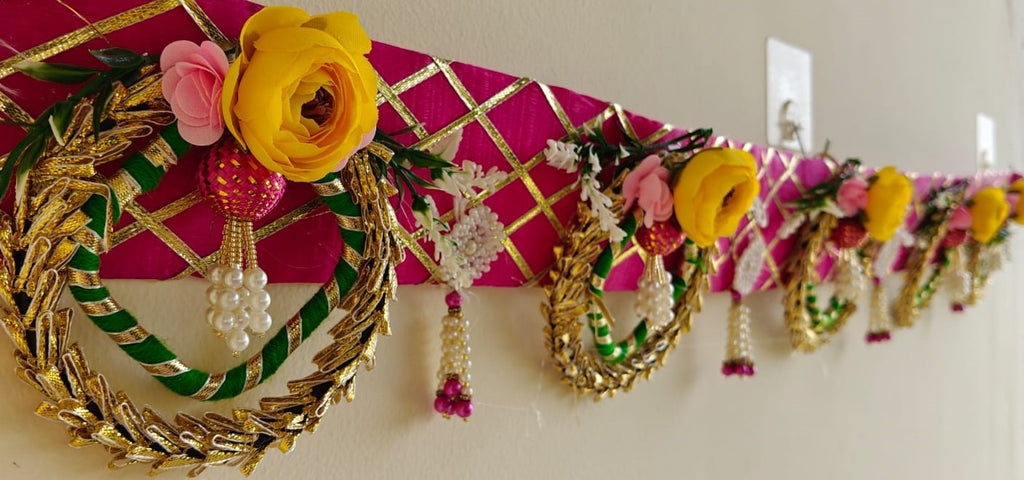 Toran/ Bandhanwar with golden rings