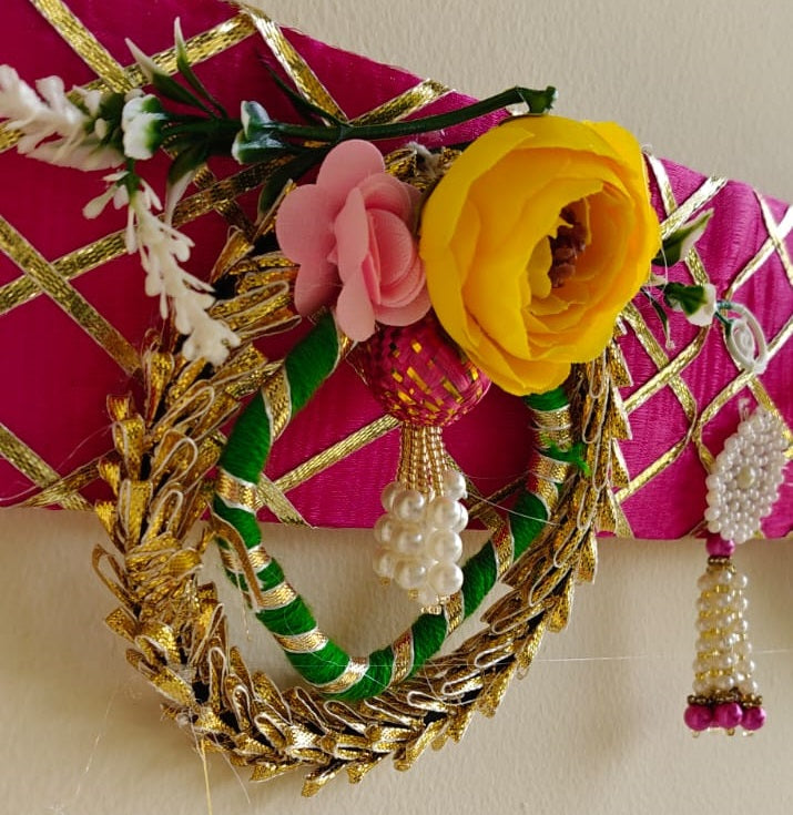 Toran/ Bandhanwar with golden rings